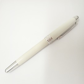 モンブランの106845 Tribute to the MontBlanc マイスターシュティック クラシック ローラーボールペンの買取実績です。