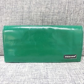 フライターグのF555 グリーン CAROLINE 長財布の買取実績です。