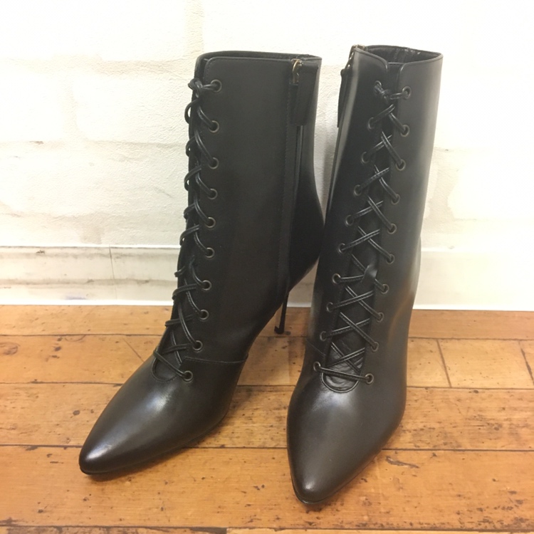 新品*マノロブラニク MANOLO BLAHNIK*革レースアップブーツ 36.5