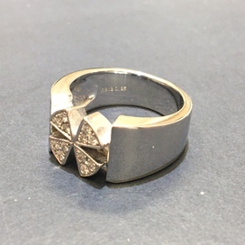 金のK18WG 0.25ct 四葉クローバーデザイン リングの買取実績です。