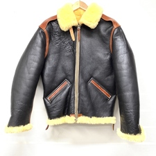 エコスタイル銀座本店で、バズリクソンズの黒の42-5110-PTYPFのB-6のフライトジャケットを買取りました。状態は若干の使用感がある中古品です。