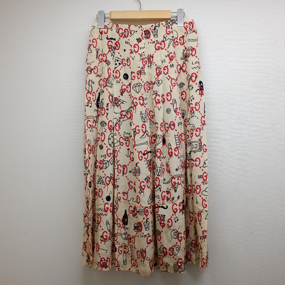 エコスタイル新宿店で、グッチの409370 GG総柄 シルク プリーツスカートを買取しました。 買取価格・実績 2020年11月26日公開情報