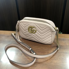 グッチ 447632　GG MARMONT(GGマーモント)　シェブロンキルティングレザー　ショルダーバッグ 買取実績です。