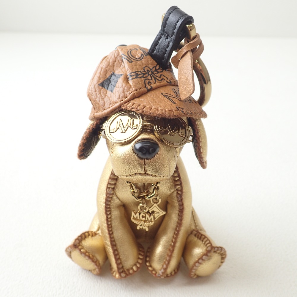 渋谷店で、MCMのゴールドのサングラスドッグのキーリングを買取しま