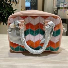 エコスタイル渋谷店で、ゼルパリのクロコ×カーフレザーのハンドバッグを買取りましたのでご紹介します。