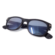 トムフォード TF530-F 01V PHOTOCHROMIC ウェリントンフレーム サングラス 買取実績です。