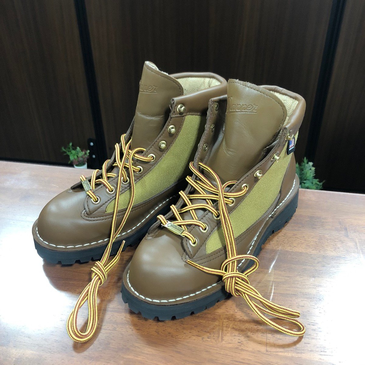 ダナーのDANNER LIGHT GORE-TEX(ダナーライト ゴアテックス)　アウトドアブーツ/マウンテンブーツ　30440の買取実績です。