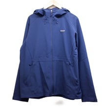 宅配買取センターで、パタゴニアの18年製の83495のADZE HOODY JACKETを買取しました。状態は使用感が少なく綺麗なお品物です。