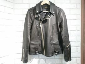 ファインクリークのファインクリーク＆コー EDWARD ディアスキン ダブルライダースの買取実績です。