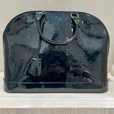 ルイヴィトン ダークグリーン M93682 2010年製 アルマGM ハンドバッグ 買取実績です。