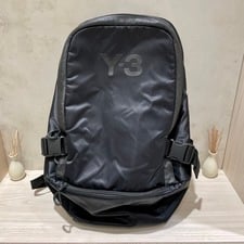 渋谷店で、Y-3のバックパック(FH9247 RACER BP)を買取りました。状態は若干の使用感がある中古品です。