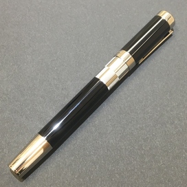 エコスタイル銀座本店で、ウォーターマンのエレガンス ペン先：18K-750刻印の万年筆を買取いたしました。