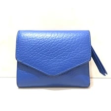 渋谷店で、メゾンマルジェラのブルーのS56UI0136のレザーの3つ折り財布を買取しました。状態は通常使用感があるお品物です。