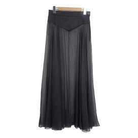 シャネルの2018年　P59138V40206　MUSLIN SKIRT　シルク　シースルー　フレアロングスカートの買取実績です。
