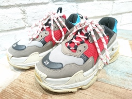 バレンシアガの2018年SS 533883 トリプルS ダッドスニーカーの買取実績です。
