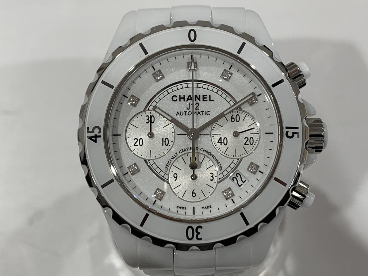 シャネルのH2009 J12 ホワイトセラミック 9Pダイヤ クロノグラフ時計の買取実績です。