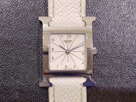 エルメスのHH1.210 □L刻印 Hウォッチの買取実績です。