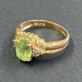 ペリドットのK18 ペリドット×ダイヤモンド0.07ct リングの買取実績です。