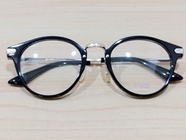 アヤメのGENERAL ジェネラル ボストン型 眼鏡の買取実績です。