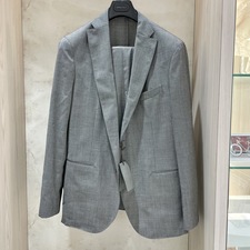 エコスタイル渋谷店で、ボリオリのスーツ(N-1182E K.JACKET)を買取ました。状態は未使用品です。