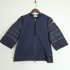 モンクレール 国内正規 17年 MAGLIA CARDIGAN ネイビー ダウン切り替えジップブルゾン 買取実績です。