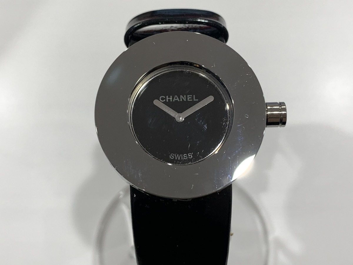 シャネルのH0579 ラ･ロンド シルバー×ブラック クオーツ時計の買取実績です。