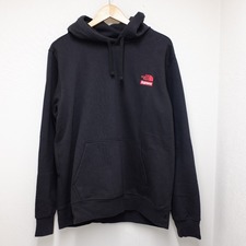 大阪心斎橋店にて、シュプリーム(Supreme)xノースフェイス(THE NORTH FACE)コラボの、自由の女神プリント、裏起毛スウェットプルオーバーパーカー(NT619061、2019年AW)を高価買取いたしました。状態は通常使用感のお品物です。