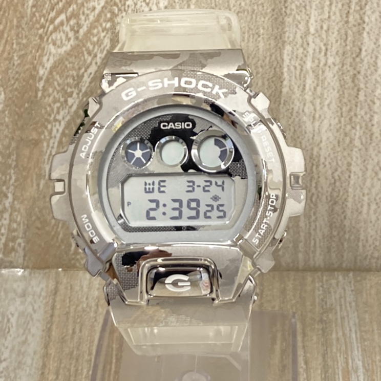 G-SHOCKのGM-6900SCM-1JF メタルカバー スケルトンカモフラージュ デジタル腕時計の買取実績です。