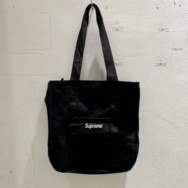 シュプリームの2020年秋冬 ブラック BOXロゴ 18oz キャンバス トートバッグの買取実績です。