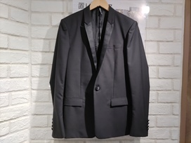 ディオールのディオールオム エディ期 ナローラペル スモーキングジャケットの買取実績です。