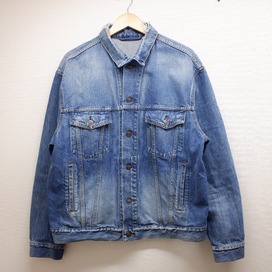 バレンシアガの493609 Like A Man オーバーサイズ ダメージ加工 バックロゴ デニムジャケット レディースの買取実績です。