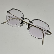 エコスタイル渋谷店で、10アイヴァンの眼鏡(no.2 46-4S)を買取ました。状態は若干の使用感がある中古品です。