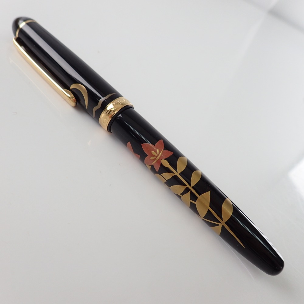 渋谷店で、プラチナ万年筆の#3776 URUSHI MAKI-E 会津蒔絵 桔梗 