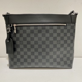 ルイヴィトンのダミエグラフィット 2018年製 N40004 ミックMM NM ショルダーバッグの買取実績です。