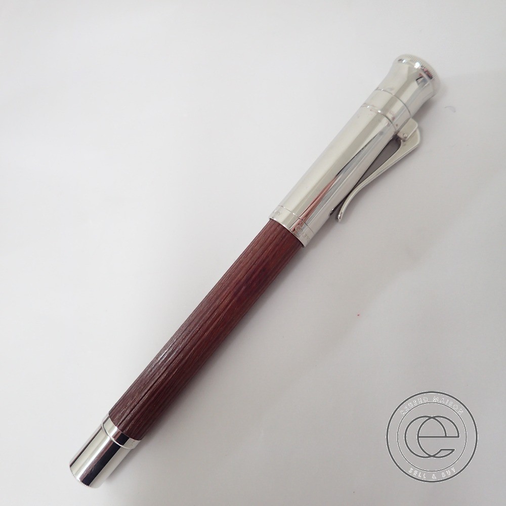 グラフフォンファーバーカステルのクラシックシリーズのペン先：18ct-750 EF ペルナンブコ素材の万年筆の買取実績です。