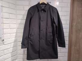 エコスタイル新宿店で、ヘルノのIM040UL-11107-9300 ラミナー ゴアテックス ステンカラーコートを買取しました。