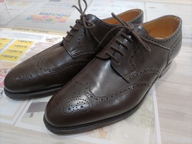 ジョンロブのDARBY2 ウイングチップ フルブローグ ドレスシューズの買取実績です。