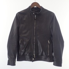 エンメティ渋谷で買取。シングルライダース(アンドレア)を買取ました。状態は若干の使用感がある中古品です。