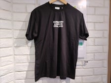 エコスタイル新宿店で、バーバリーのエンブロイダリー ロゴ オーバーサイズ Tシャツを買取しました。状態は若干の使用感がある中古品です。