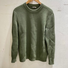 オーラリーのカーキ 2015年 A5AP01RK ウールカシミヤ クルーネックニットの買取実績です。
