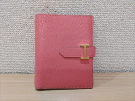エルメスのC刻印 ローズリップスティック ベアンコンパクトの買取実績です。