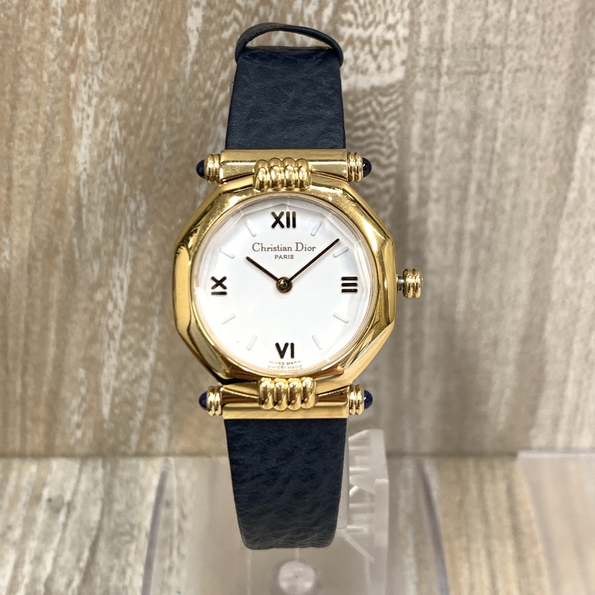 ディオールの64151 ゴールド　カットガラス クォーツ時計の買取実績です。