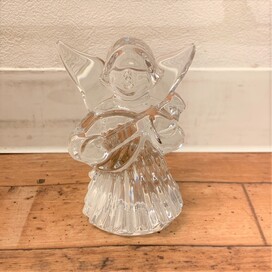 バカラのクリスタル ギターを弾く天使 置物の買取実績です。