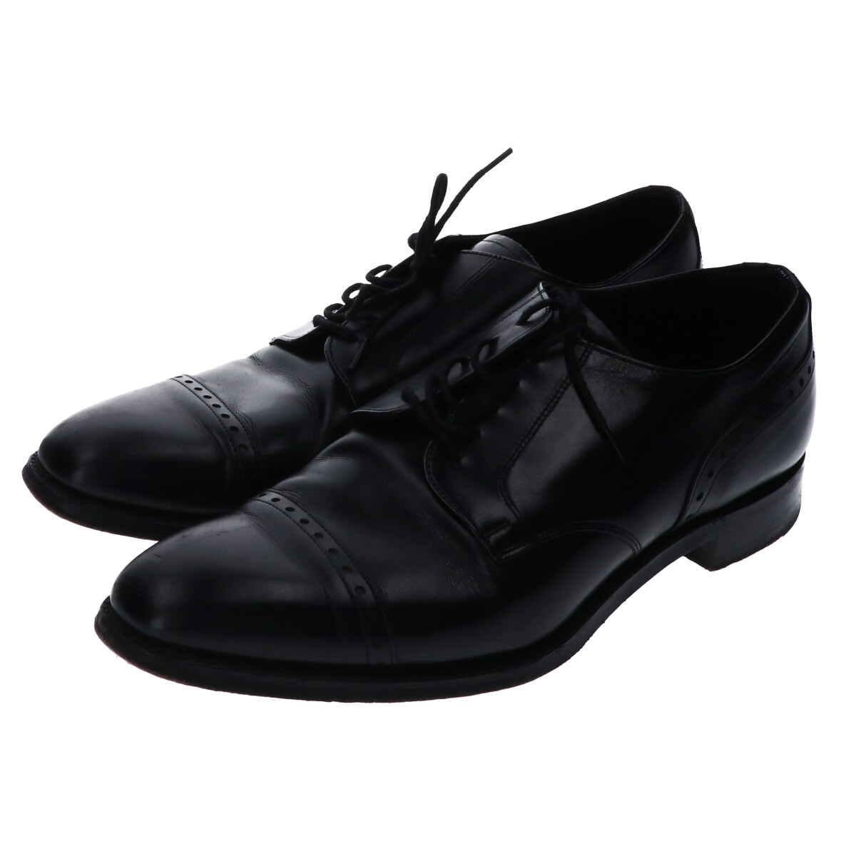 チーニーの3888ラスト　ブラック　外羽根　ブローグキャップトゥ　レザーシューズ/革靴の買取実績です。