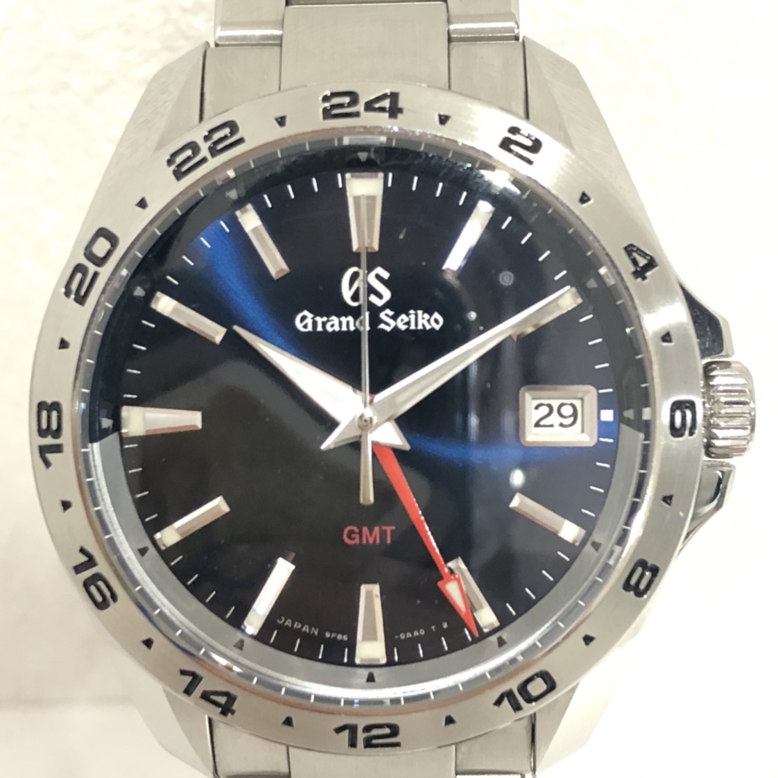 セイコーの9F86-0AB0 スポーツコレクション GMT クオーツ時計の買取実績です。