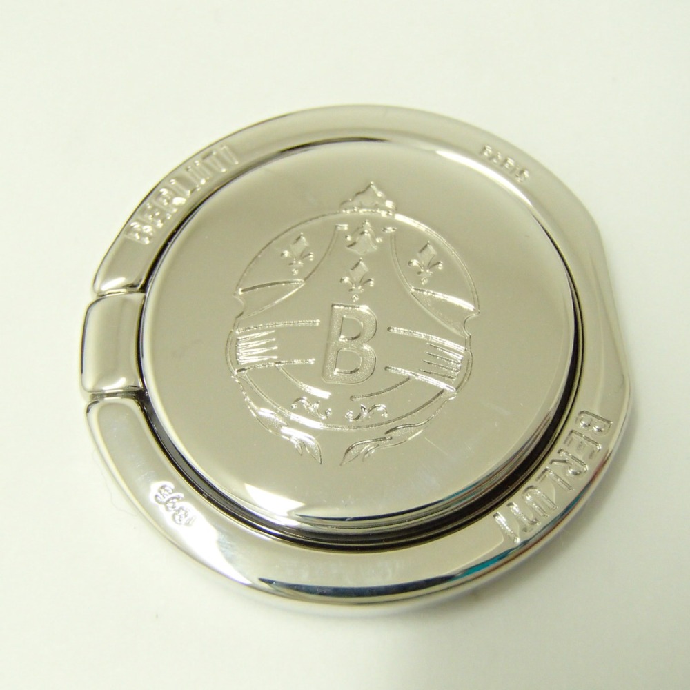 ベルルッティのブランドの21年モデル メタルシルバー Iphoneリング の買取実績です 21年7月6日公開の情報です エコスタイル