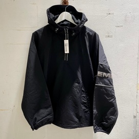 シュプリームのブラック 2019春夏 RIPSTOP HOODED PULLOVER ナイロンジャケットの買取実績です。