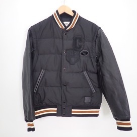 コーチのF21007 DOWN VARSITY JACKET  ダウンジャケット メンズの買取実績です。