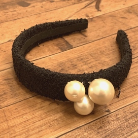 シャネルのツイード×ビックパール カチューシャの買取実績です。