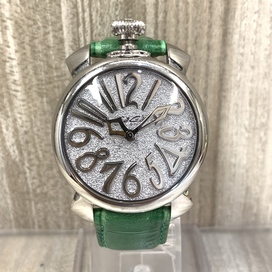 エコスタイル銀座本店で、ガガミラノの型番が220.02のマヌアーレというモデルの40㎜のクォーツ時計を買取ました。